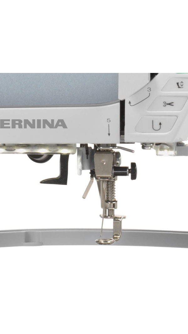Швейно-вышивальная машина Bernina B 570 QE