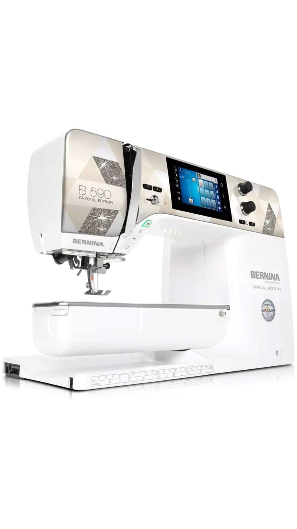 Швейно-вышивальная машина Bernina 590 Crystal Edition