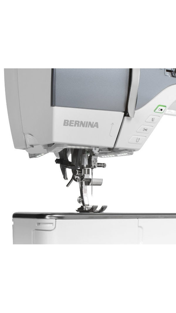 Швейна машинка Bernina B 740