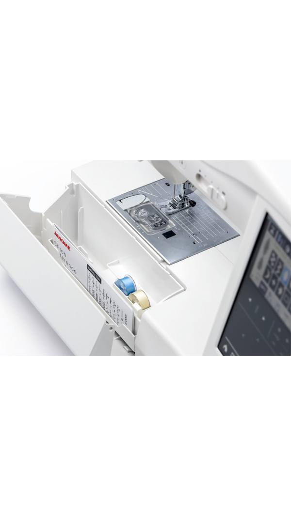 Швейно-вышивальная машина Janome Memory Craft 1000