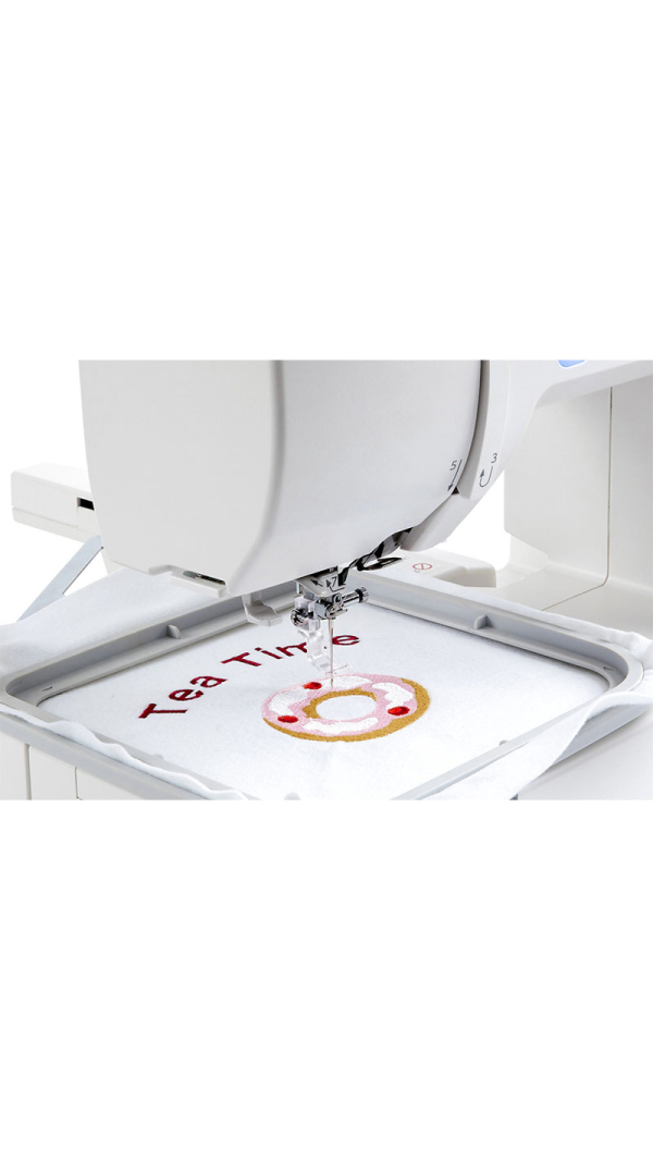 Швейно-вышивальная машина Janome Memory Craft 1000