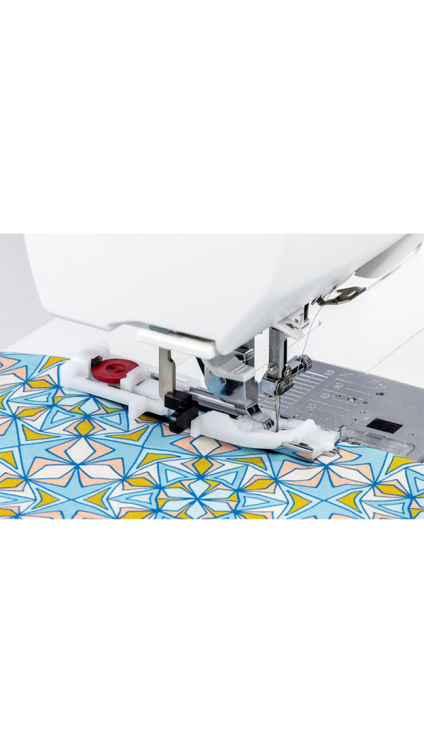 Швейно-вышивальная машина Janome Memory Craft 1000