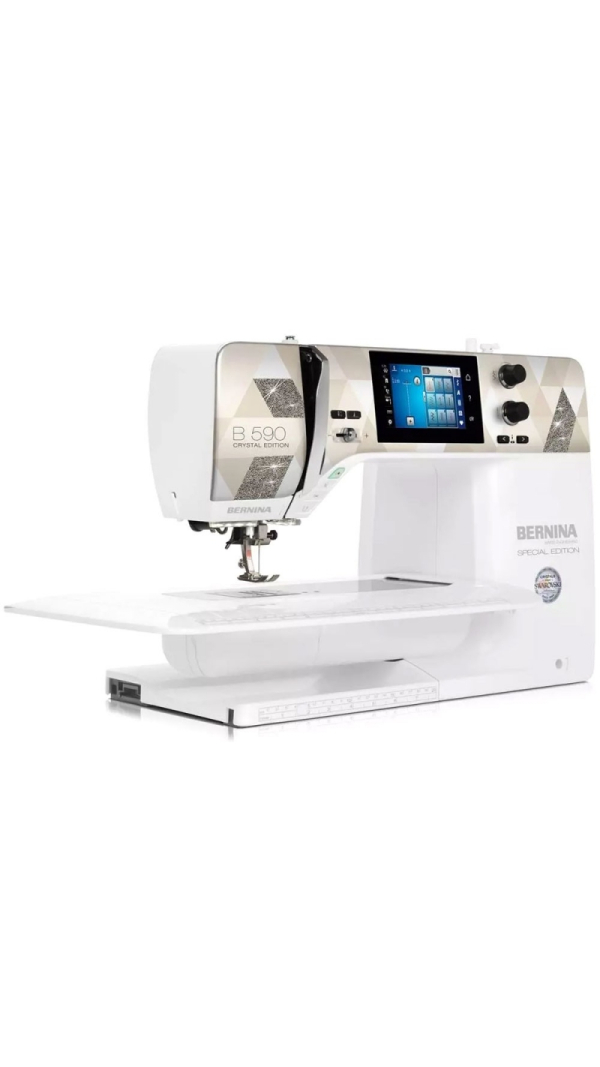 Швейно-вышивальная машина Bernina 590 Crystal Edition