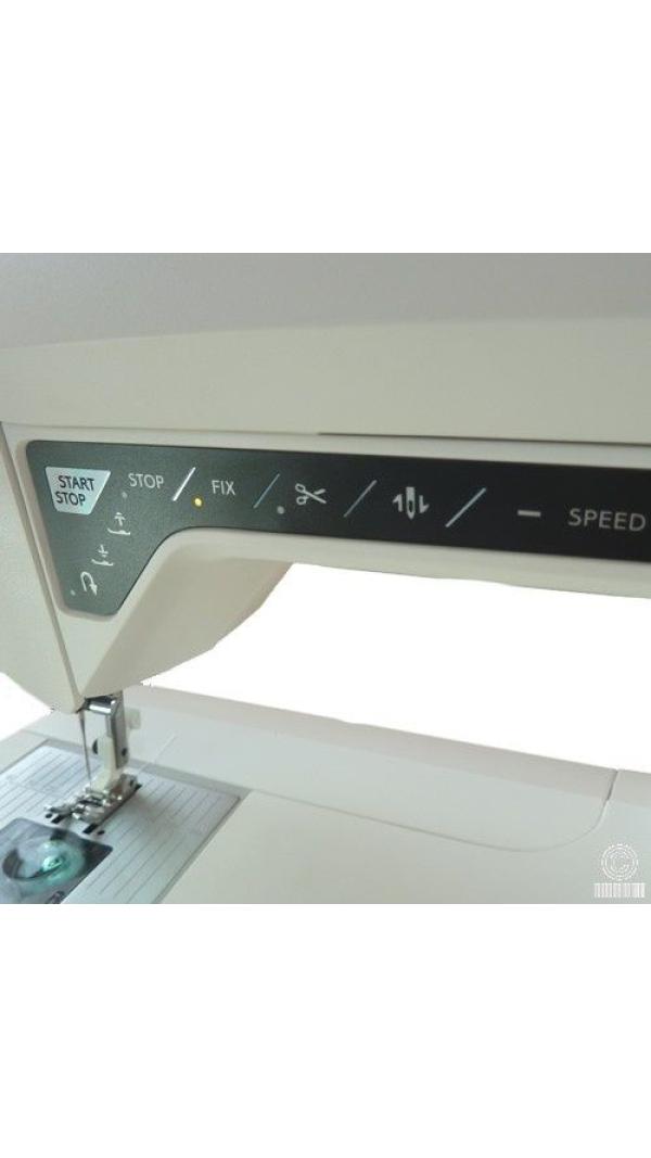 Швейна машина Husqvarna Opal 690Q