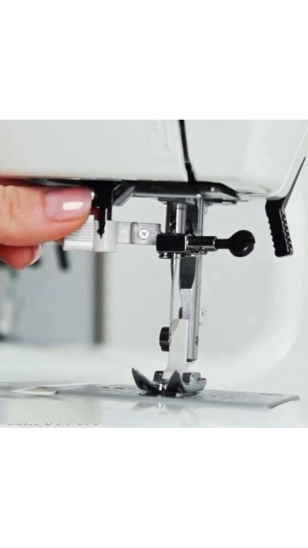 Швейная машина JANOME 23e
