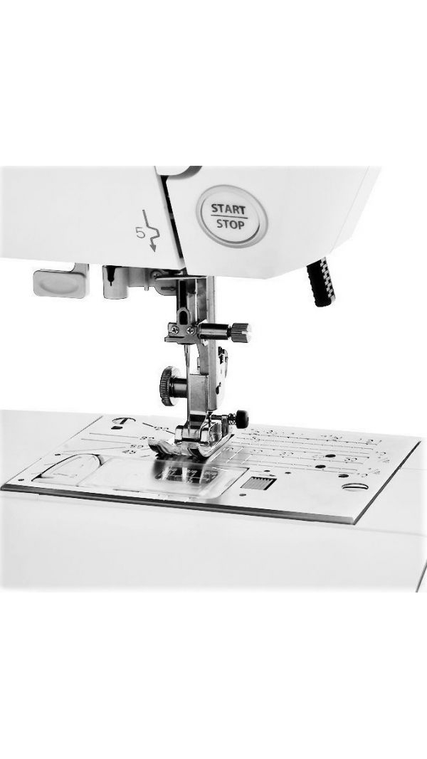 Швейна машина JANOME DC 630