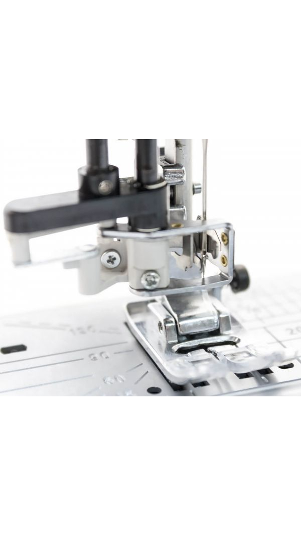 Швейна машина JANOME Memory Craft 6700P